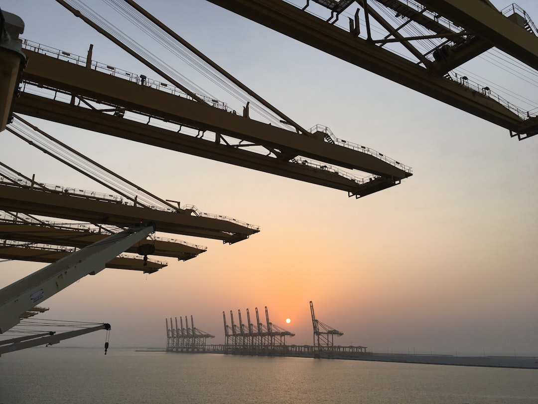 photo-1562466097-b471df28fd6e